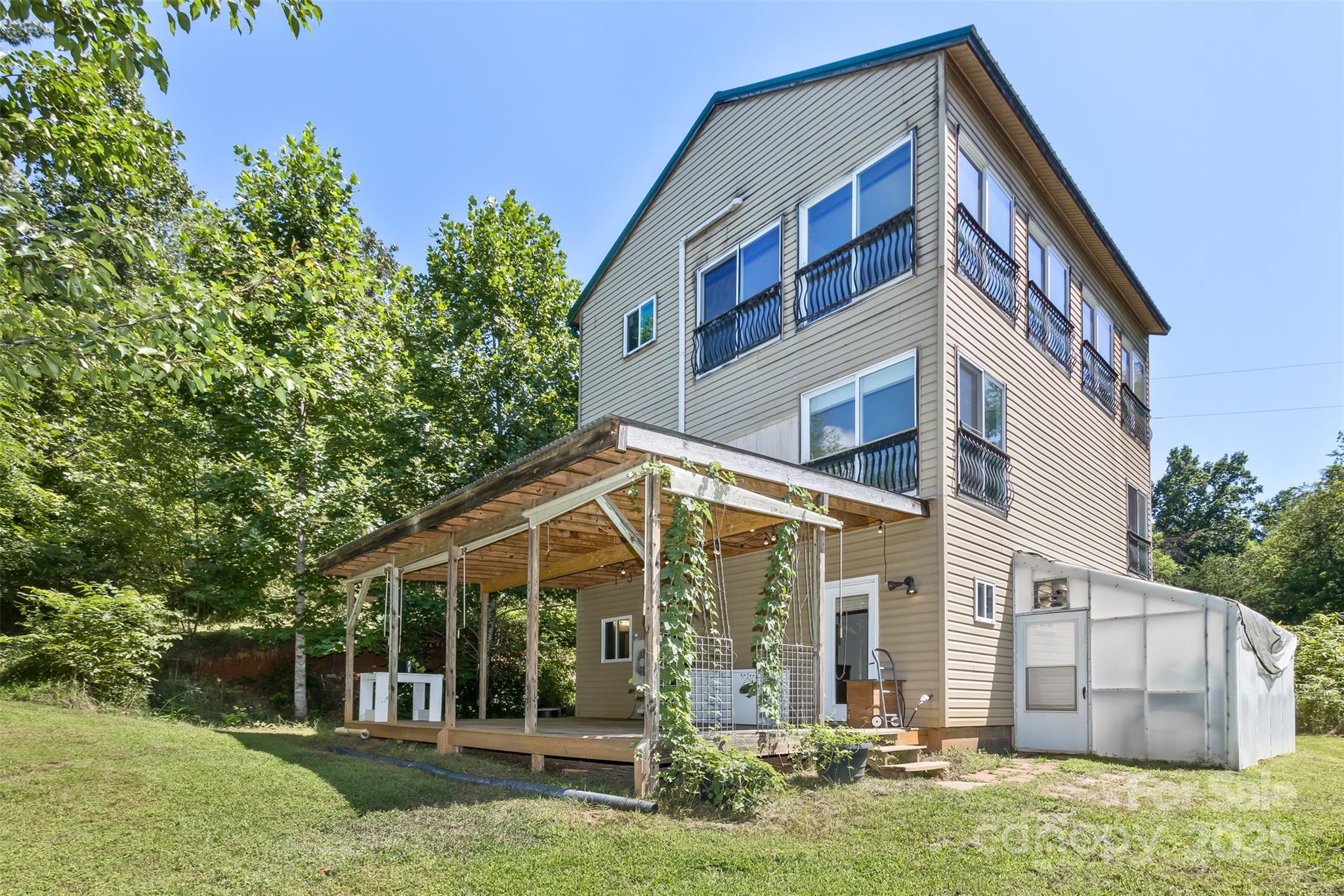 117 Old Dairy Drive Leicester NC 28748