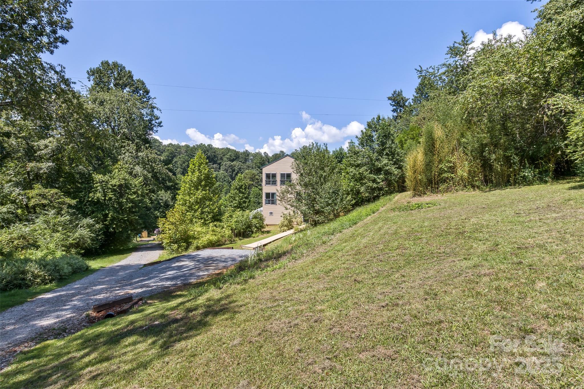 117 Old Dairy Drive Leicester NC 28748