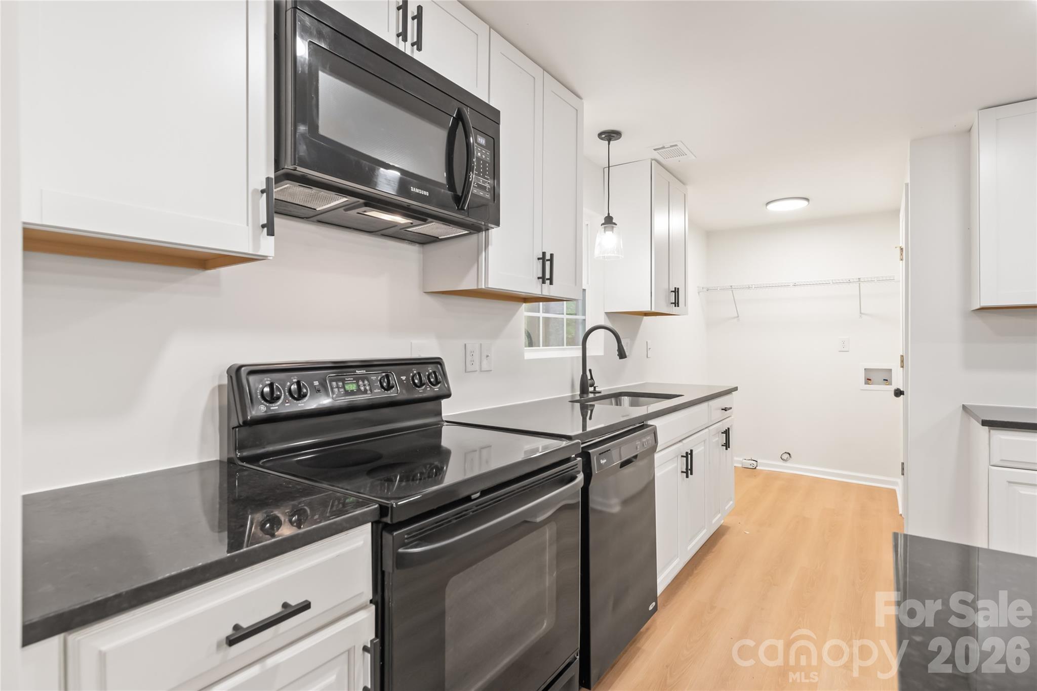 8412 Strider Drive Charlotte NC 28212