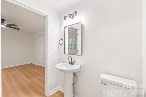 8412 Strider Drive Charlotte NC 28212