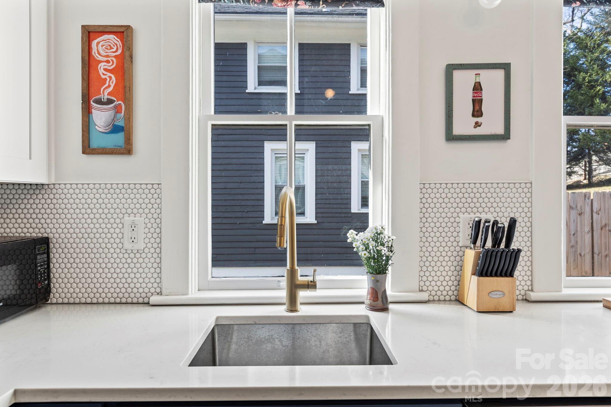 83 Arlington Street Asheville NC 28801