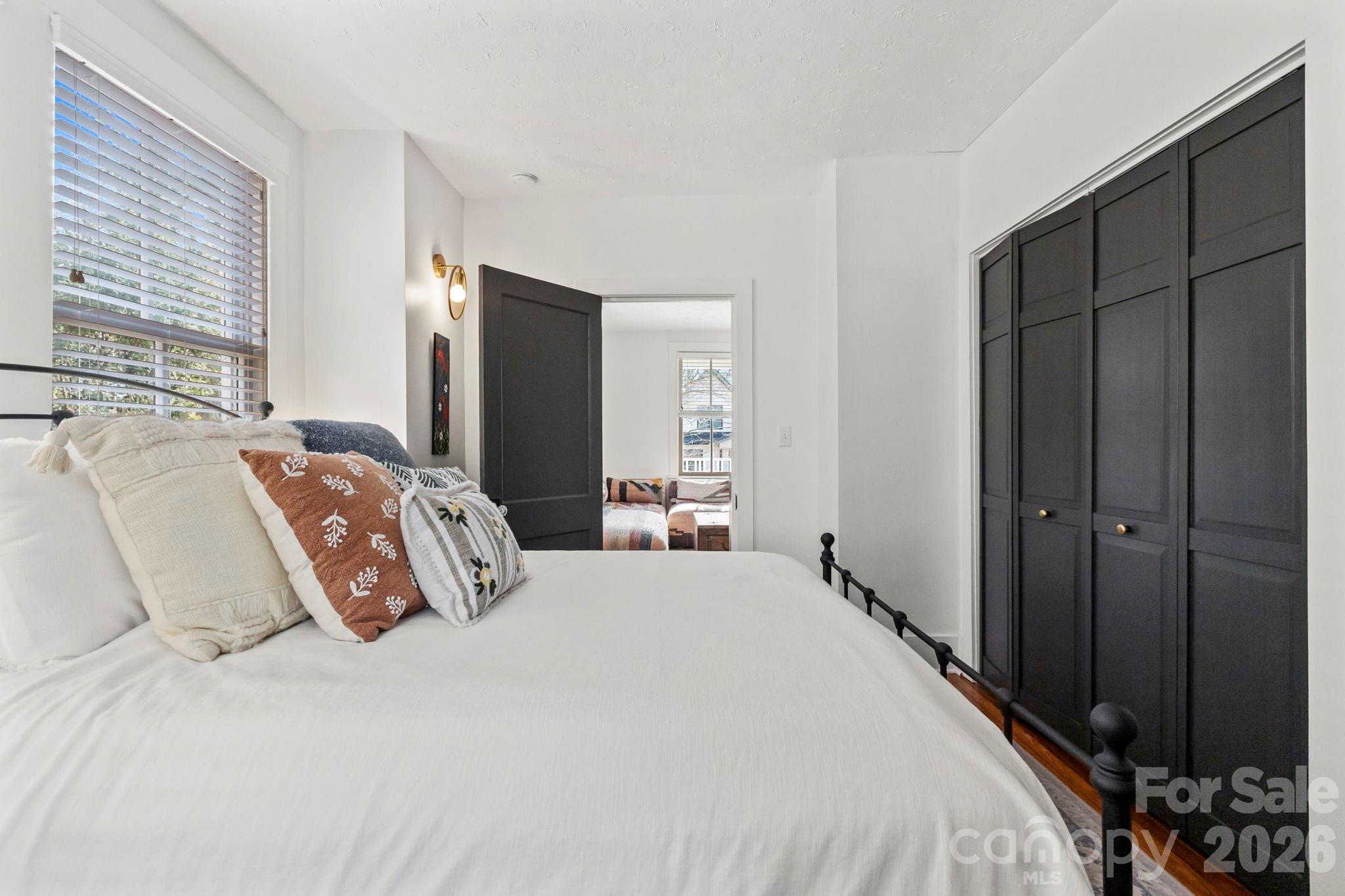 83 Arlington Street Asheville NC 28801