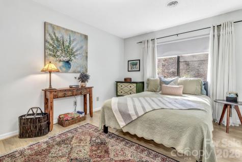 103 Cimarron Drive Asheville NC 28803
