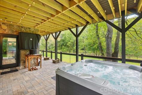 727 Riverwind Drive Lansing NC 28643