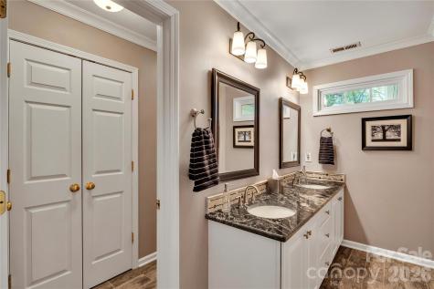 5709 Woodridge Court NW Concord NC 28027