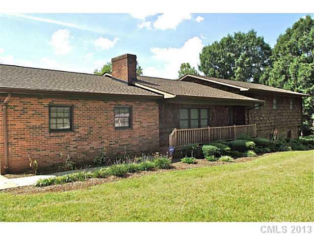 199 W Iredell Circle Statesville NC 28625