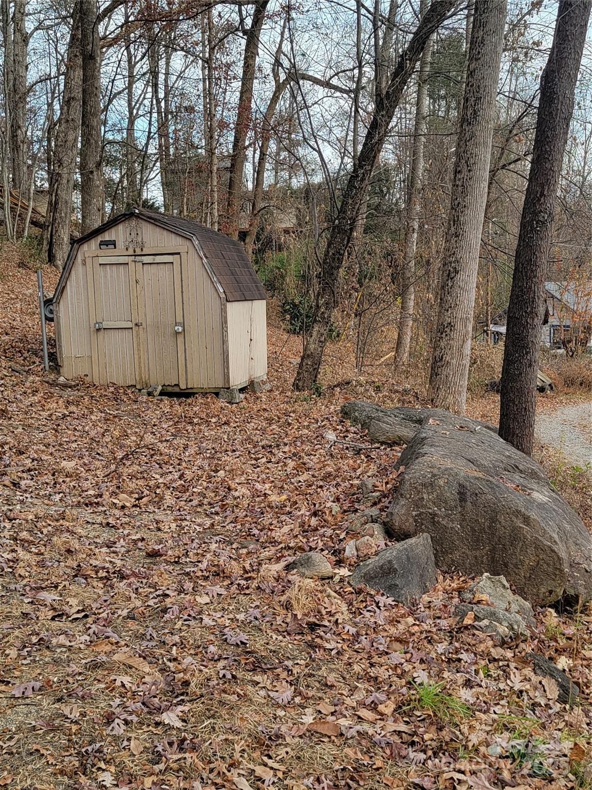138 Buddy Lane Chimney Rock NC 28720