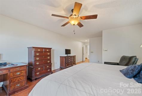 831 Forest Run Road Whittier NC 28789