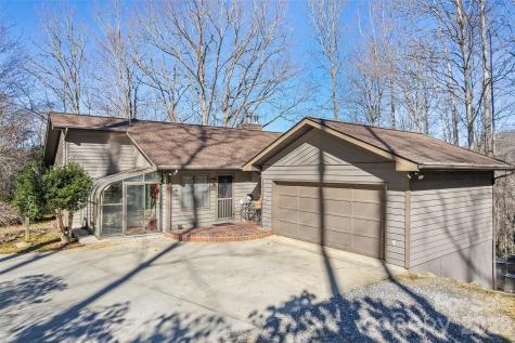831 Forest Run Road Whittier NC 28789