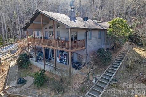 831 Forest Run Road Whittier NC 28789