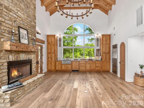 4546 Pine Log Road Brasstown NC 28902