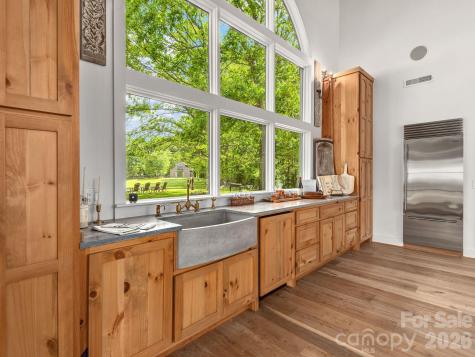 4546 Pine Log Road Brasstown NC 28902