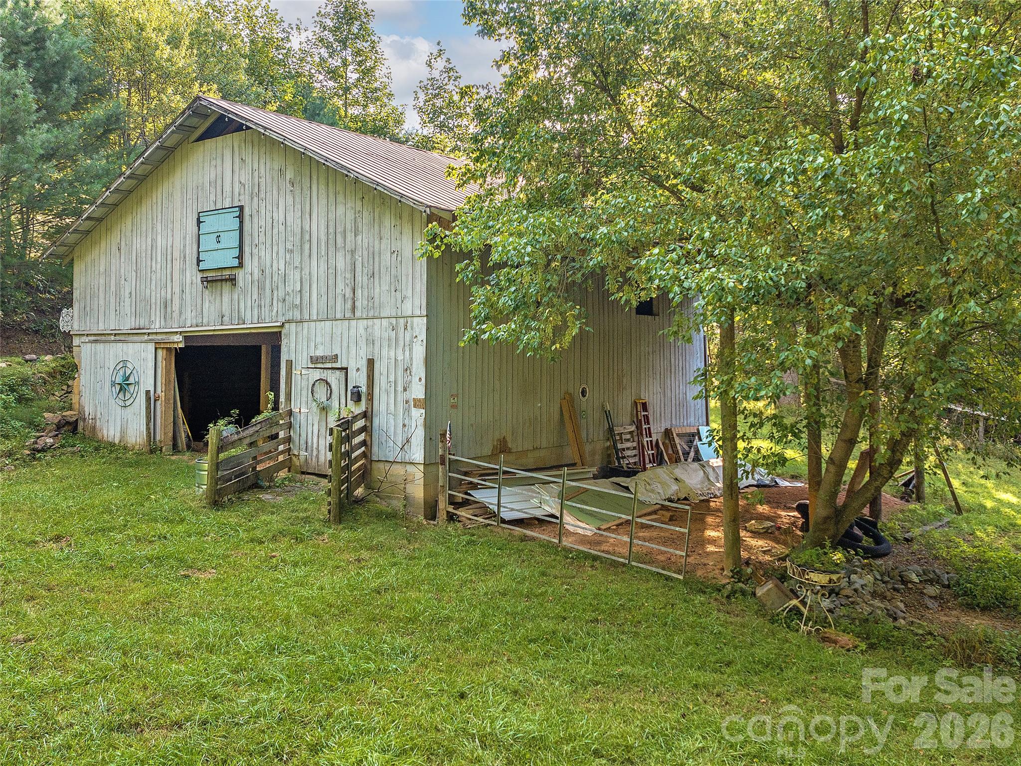 4546 Pine Log Road Brasstown NC 28902