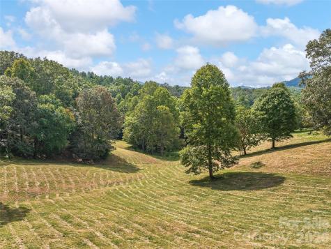 4546 Pine Log Road Brasstown NC 28902