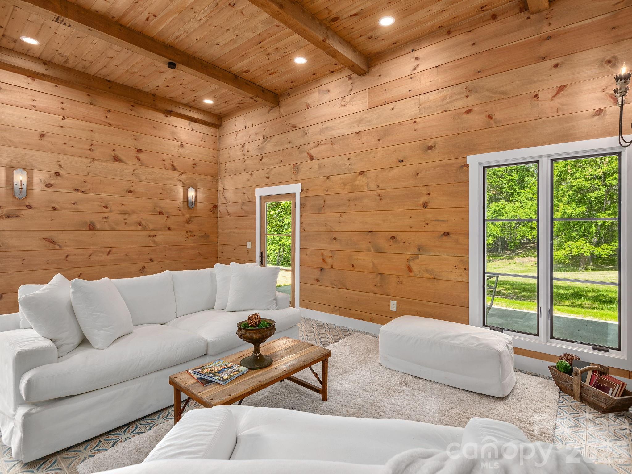 4546 Pine Log Road Brasstown NC 28902