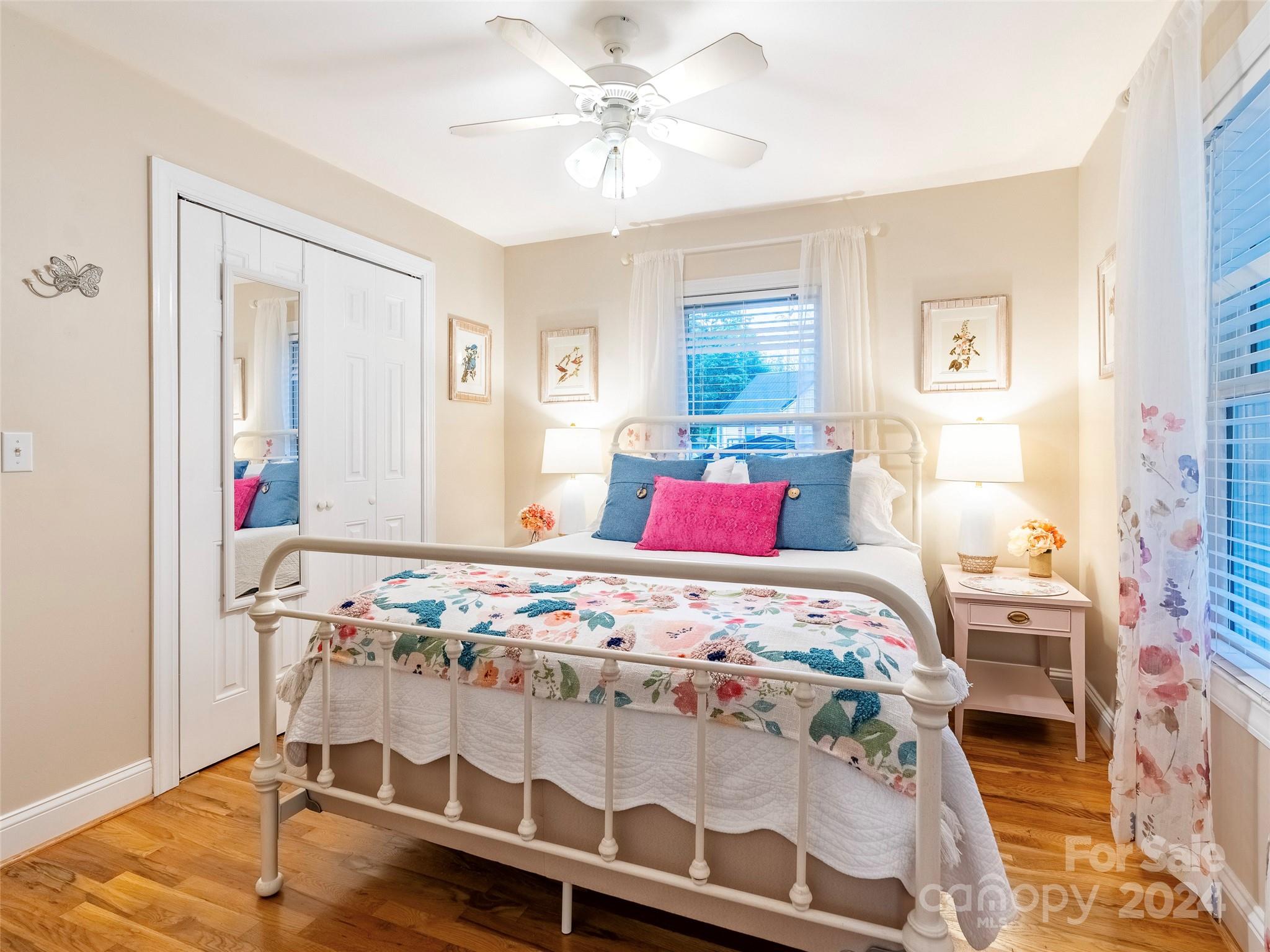 38 S Hill Street Waynesville NC 28786