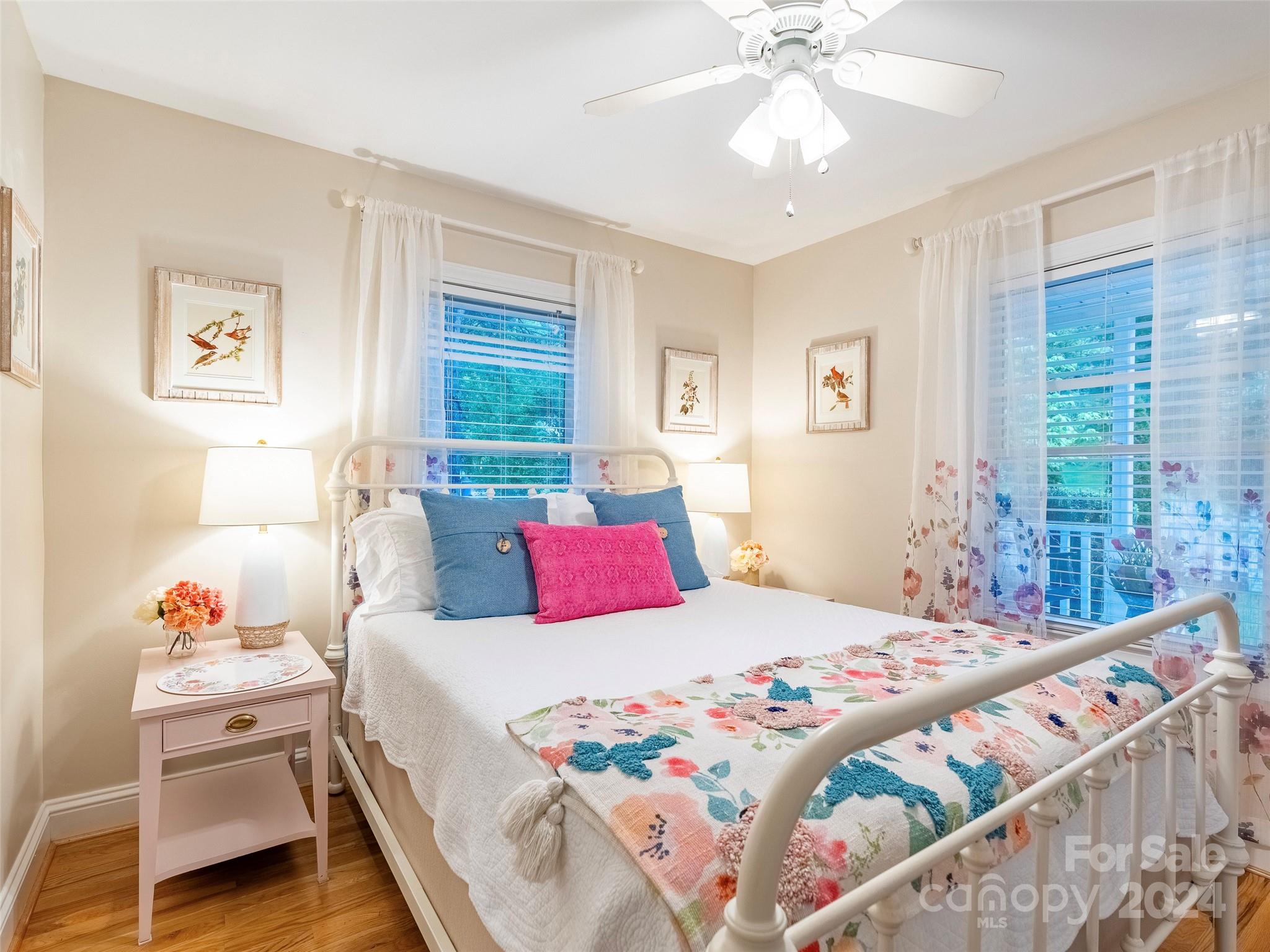 38 S Hill Street Waynesville NC 28786
