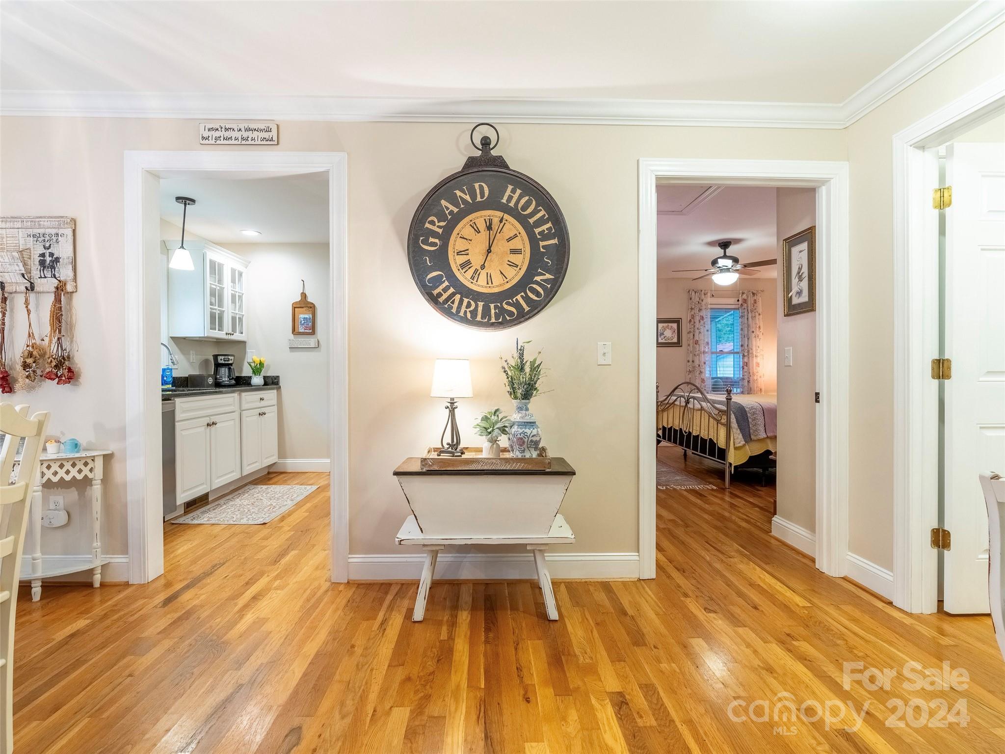 38 S Hill Street Waynesville NC 28786
