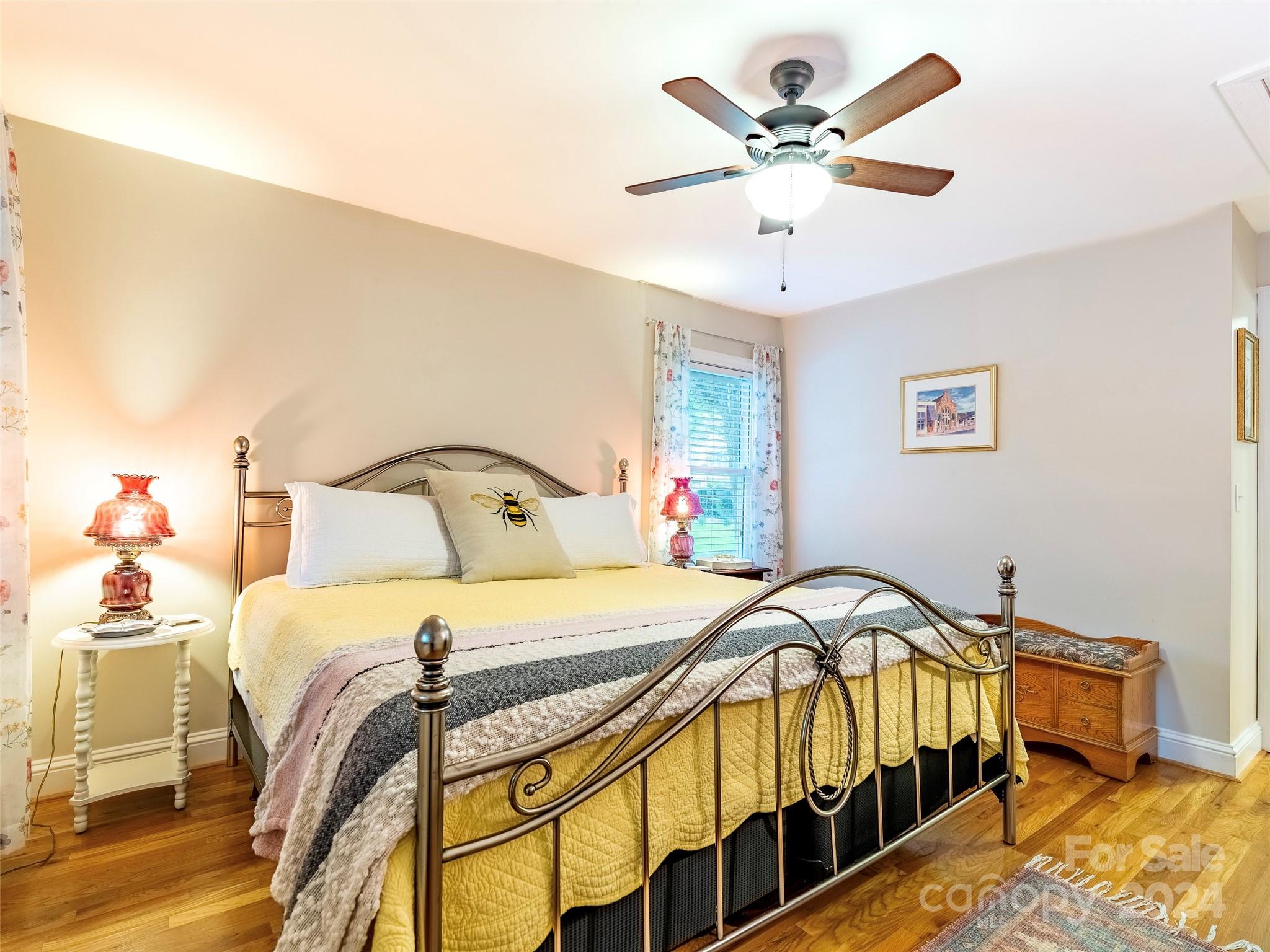 38 S Hill Street Waynesville NC 28786