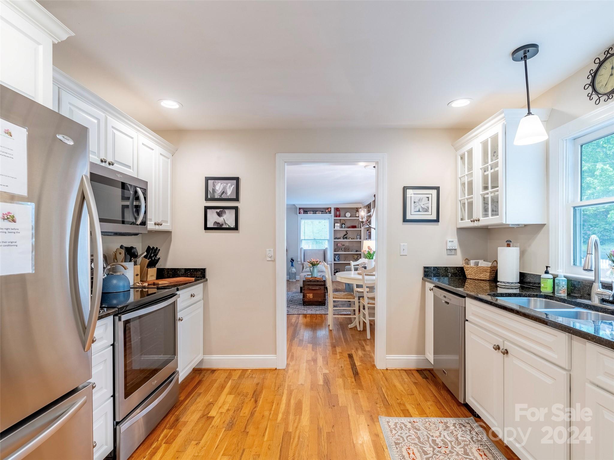 38 S Hill Street Waynesville NC 28786