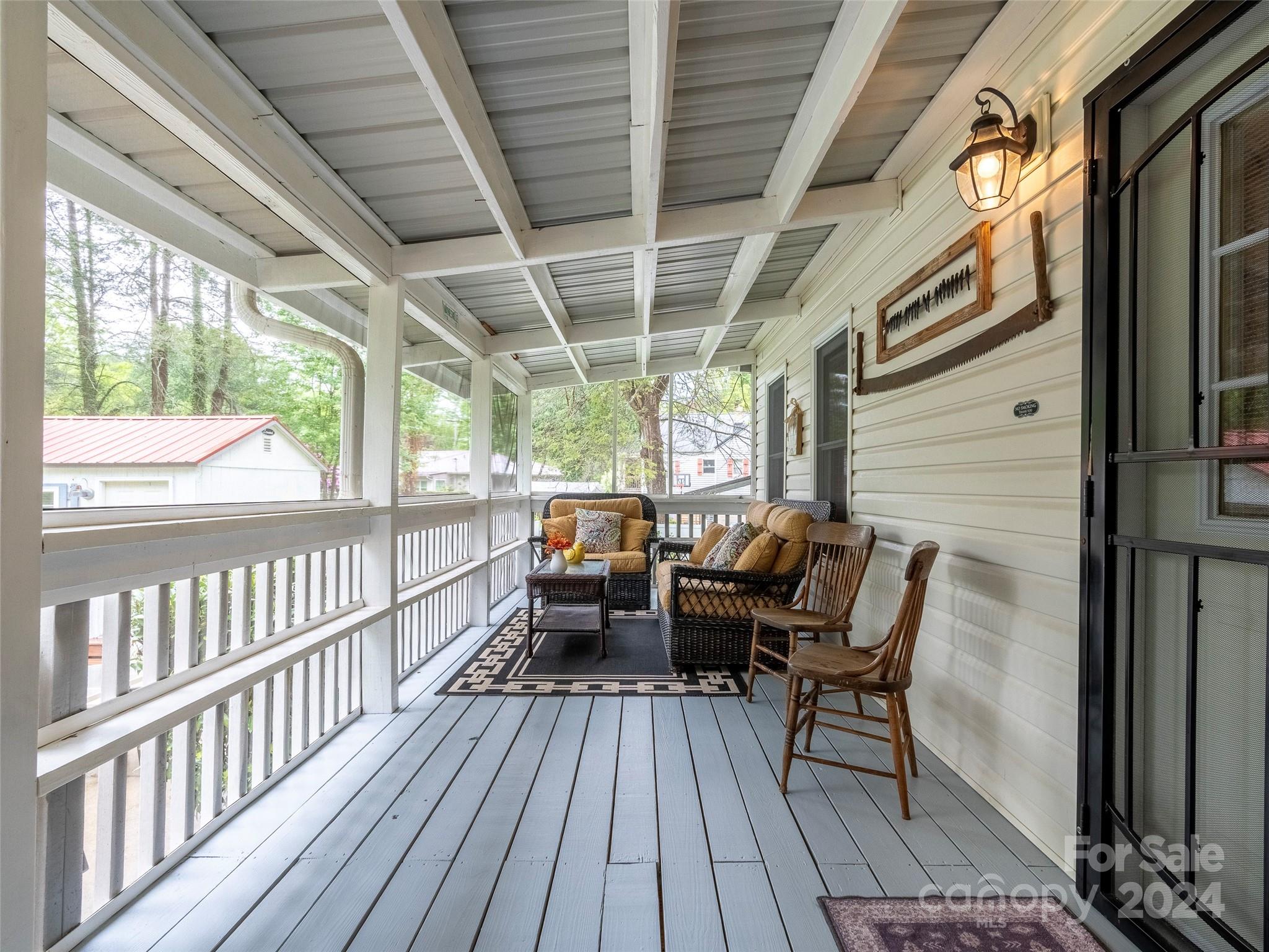 38 S Hill Street Waynesville NC 28786