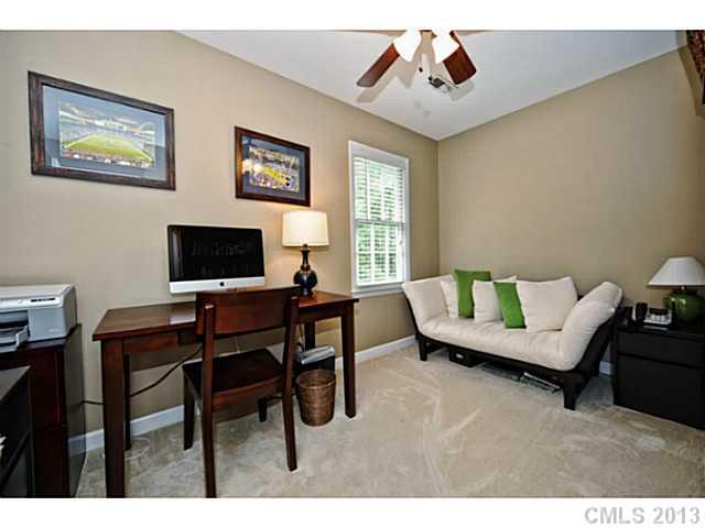 9215 Hanover South Trail Charlotte NC 28210