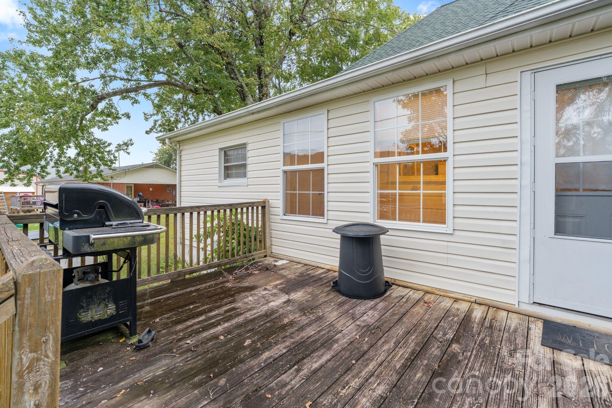 6921 Harmony Grove Road Nebo NC 28761