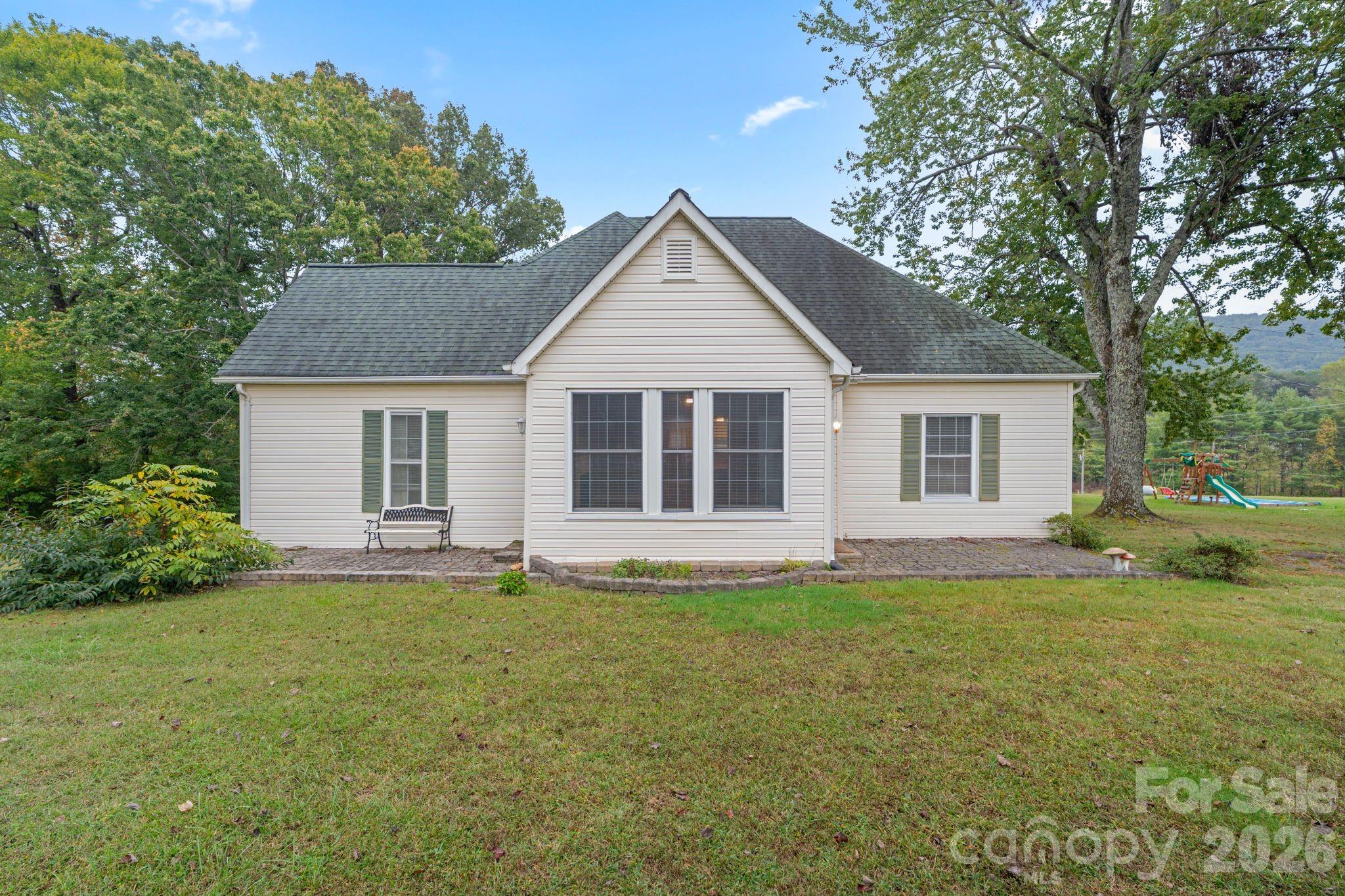 6921 Harmony Grove Road Nebo NC 28761