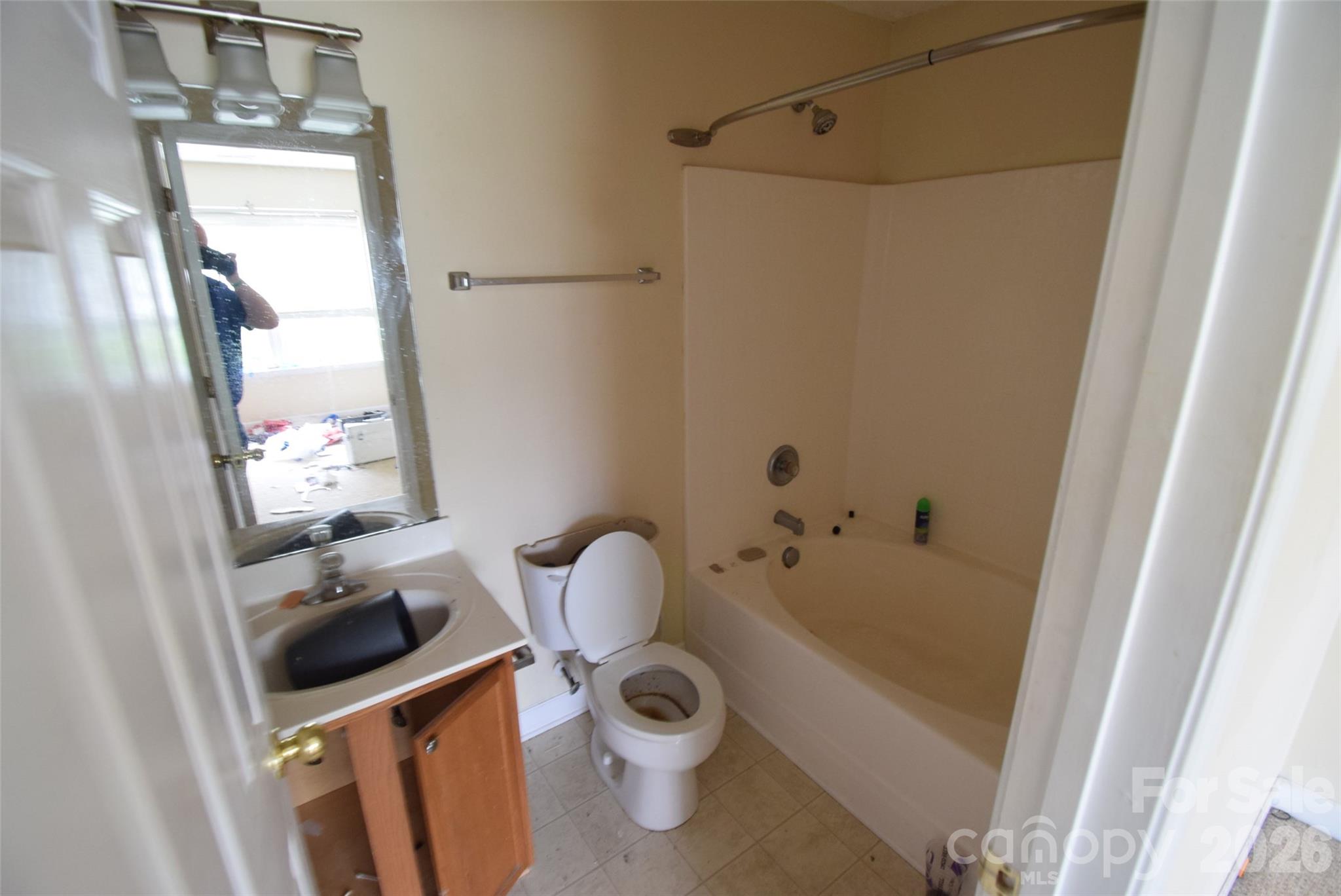 633 Overlook Road Lowell NC 28098