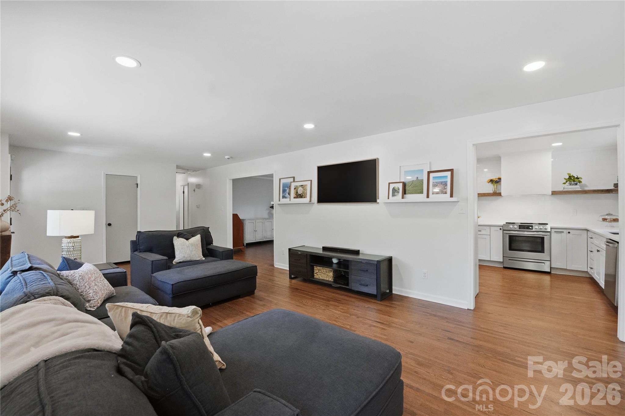 1061 Eaglewood Avenue Charlotte NC 28212