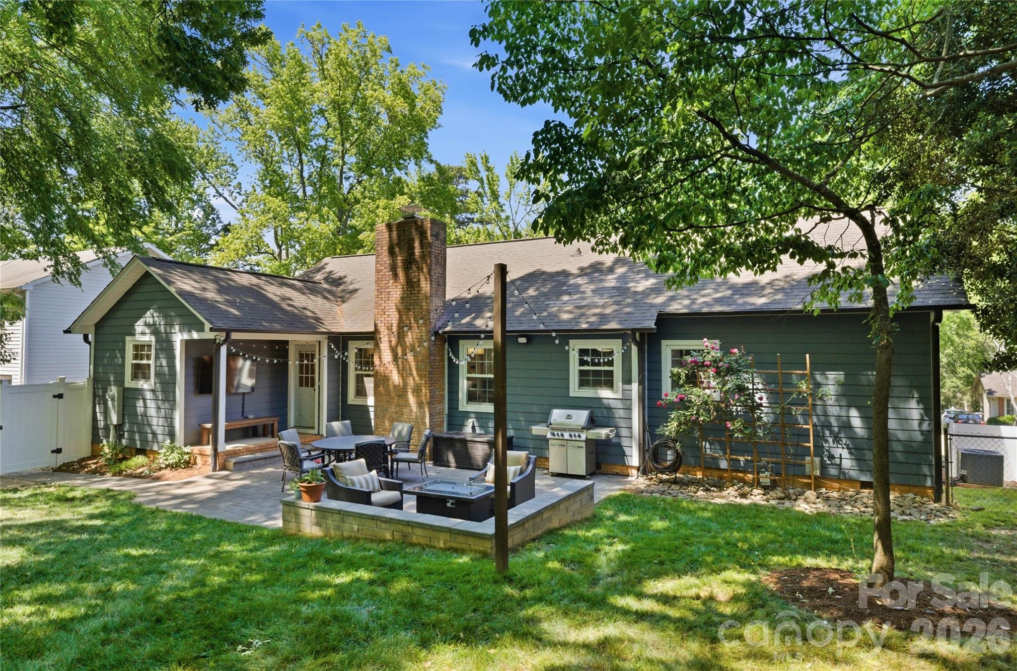 1061 Eaglewood Avenue Charlotte NC 28212