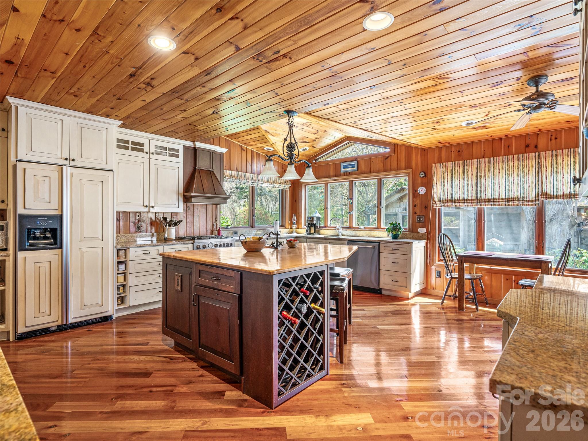 4125 State Highway 197 Highway S Burnsville NC 28714