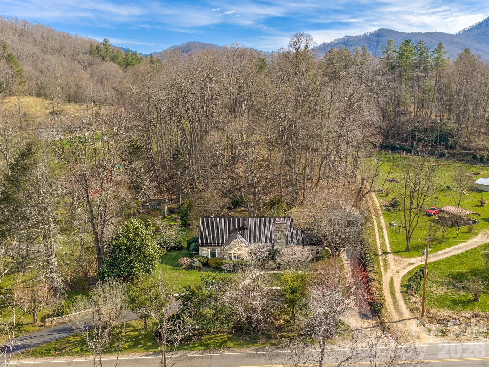 4125 State Highway 197 Highway S Burnsville NC 28714