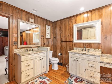 4125 State Highway 197 Highway S Burnsville NC 28714