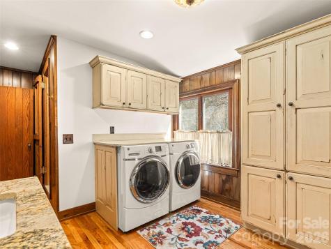 4125 State Highway 197 Highway S Burnsville NC 28714