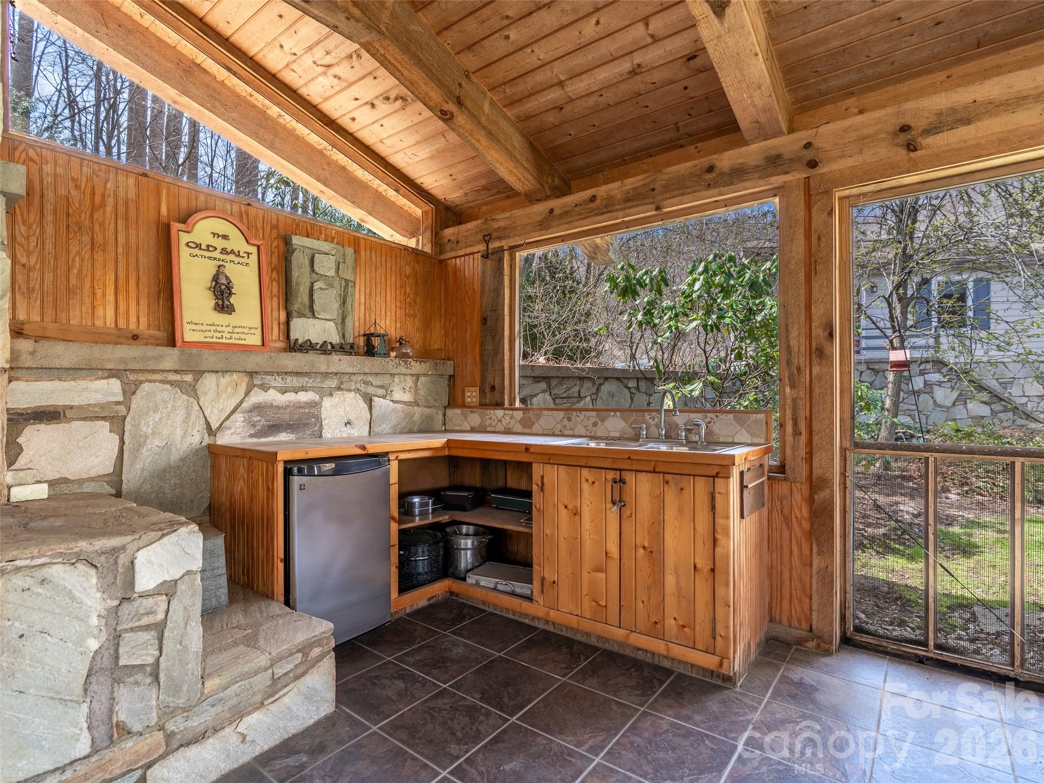 4125 State Highway 197 Highway S Burnsville NC 28714