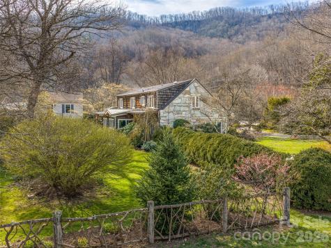 4125 State Highway 197 Highway S Burnsville NC 28714