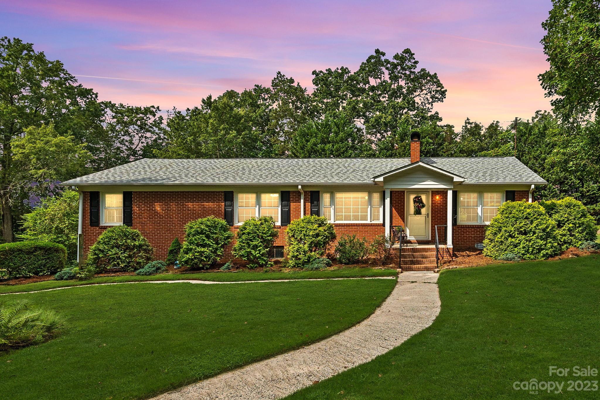 226 Henderson Circle Harrisburg NC 28075