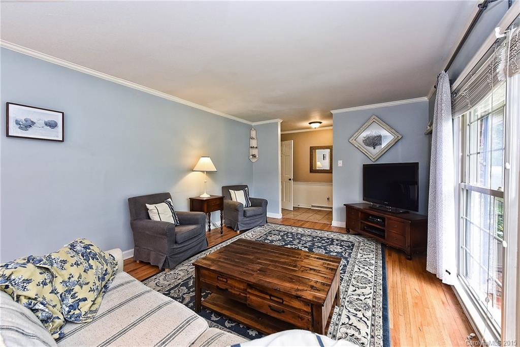 6008 Sheppard Court Charlotte NC 28211