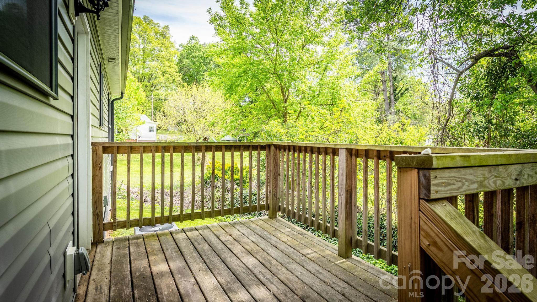 614 E Front Street Statesville NC 28677