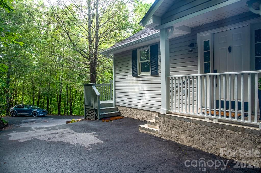 36 Lynx Drive Black Mountain NC 28711