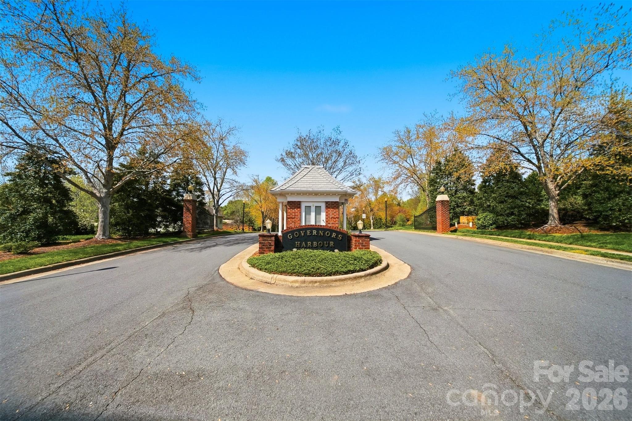3704 8th Street Place NW Hickory NC 28601