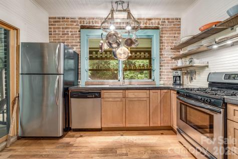 257 Henderson Drive Hot Springs NC 28743