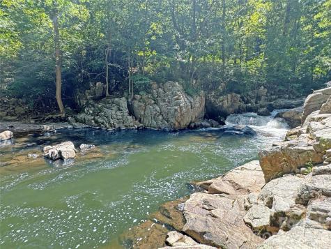 257 Henderson Drive Hot Springs NC 28743