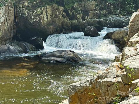 257 Henderson Drive Hot Springs NC 28743