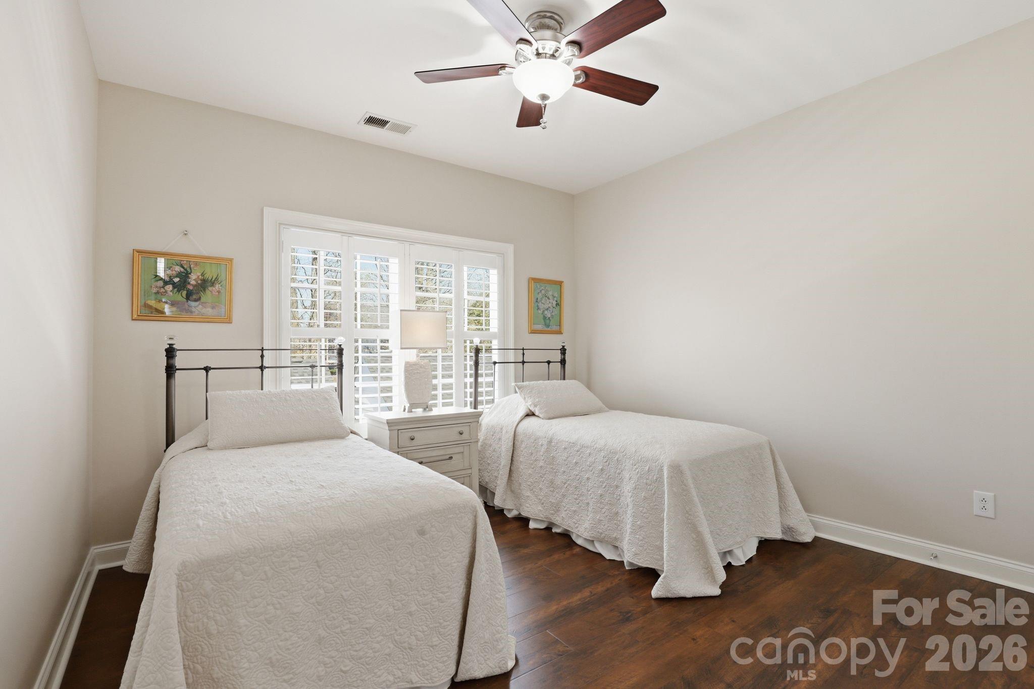 8246 Indigo Row Charlotte NC 28277