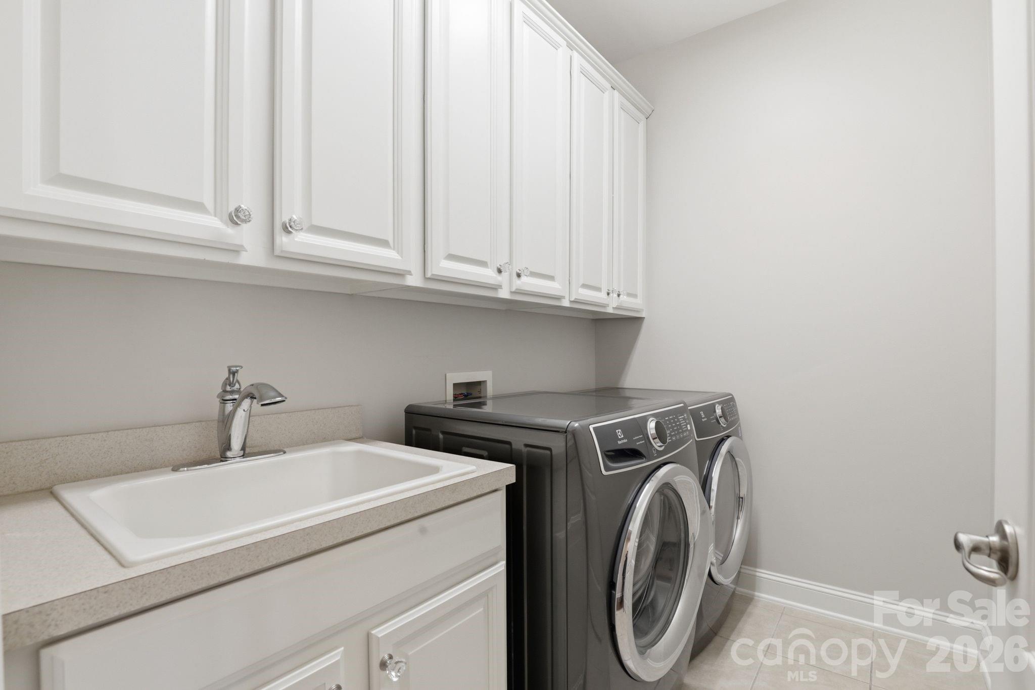 8246 Indigo Row Charlotte NC 28277
