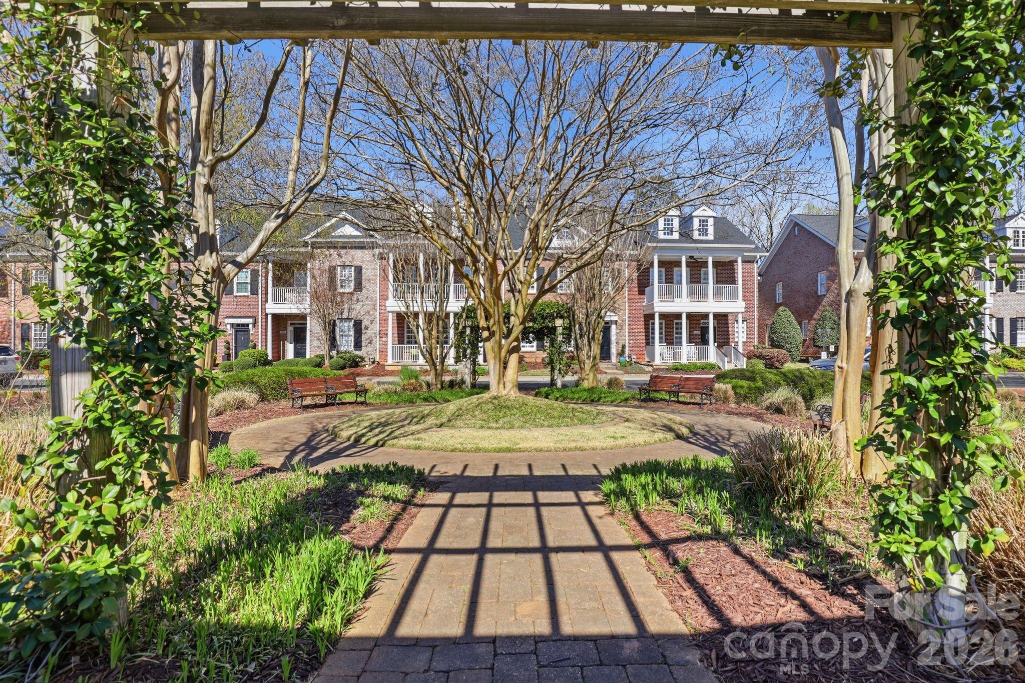 8246 Indigo Row Charlotte NC 28277