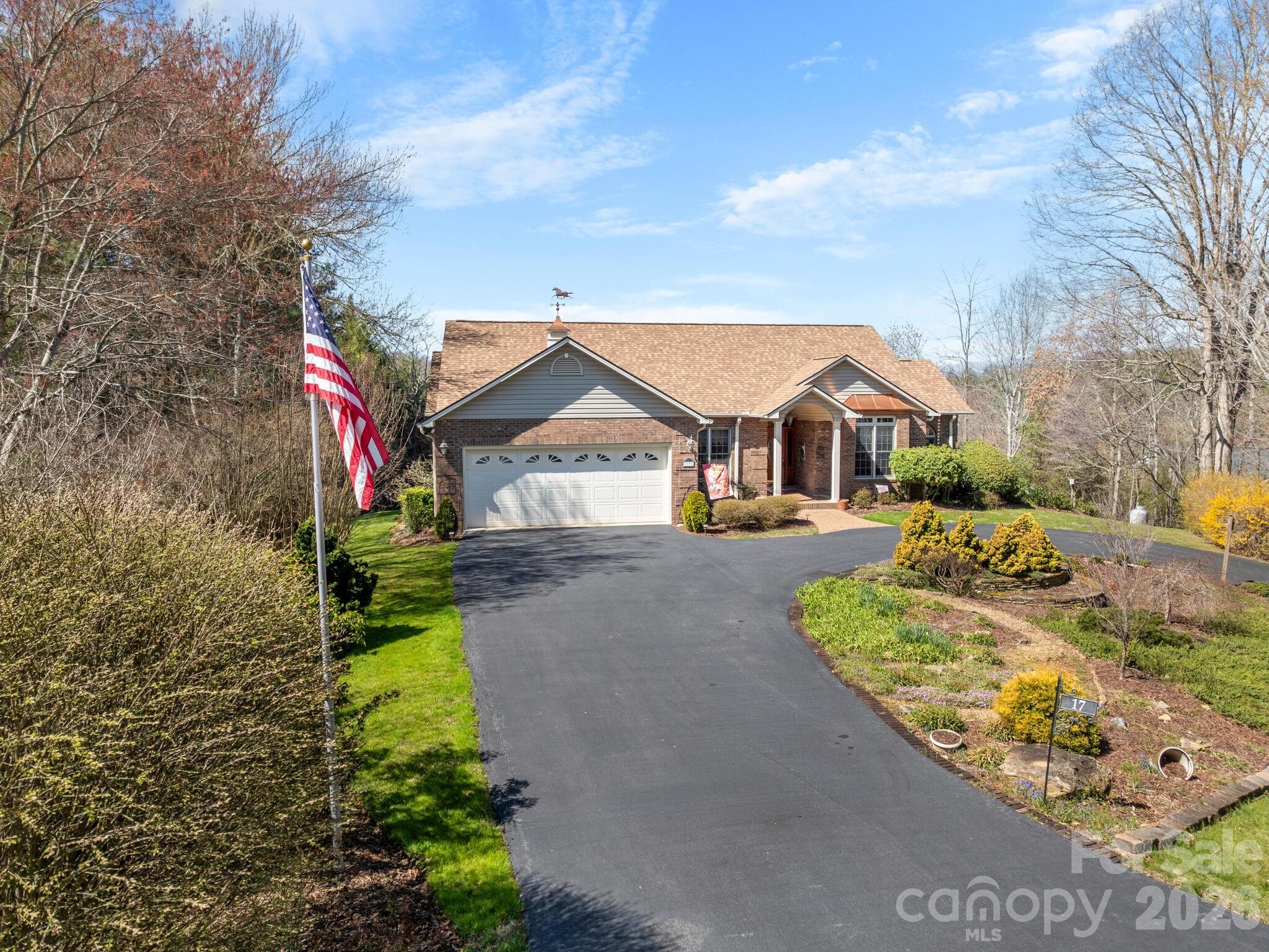17 Ashton Forest Court Hendersonville NC 28739