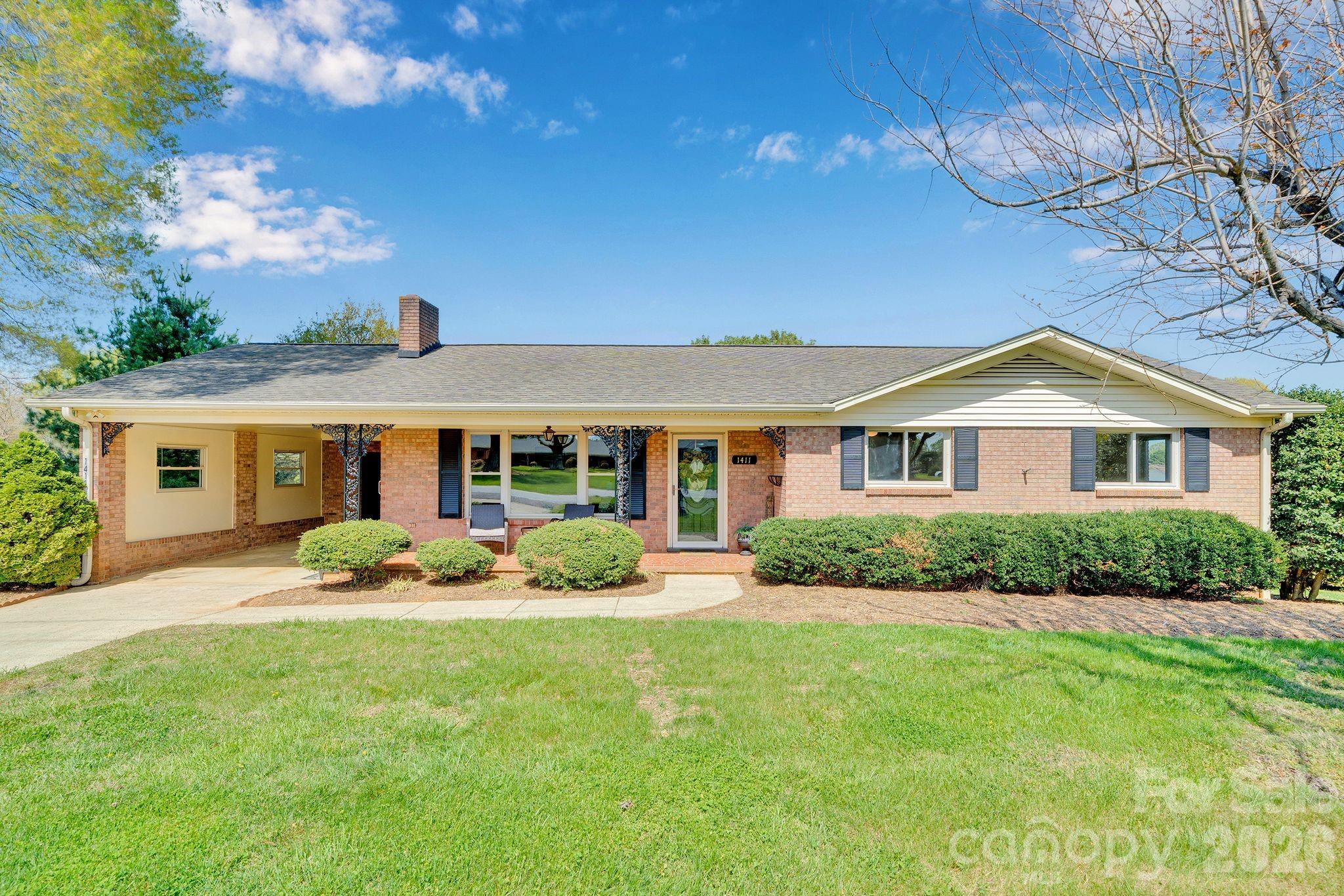 1411 E Maiden Road Maiden NC 28650